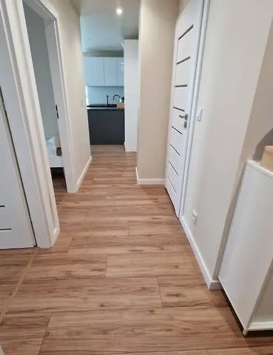 Piekny Z Widokiem 公寓 *